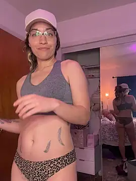 cassandracane online show from February 2, 2026, 2:49 pm