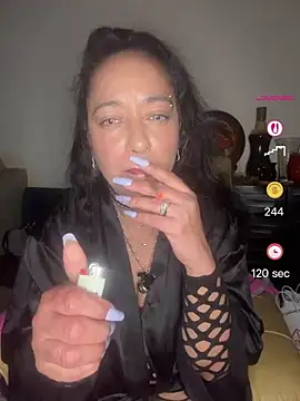 Snapshot of PichyPrettyPussy chatting on July 18, 2026, 6:39 am PichyPrettyPussy online show from July 18, 2026, 6:39 am