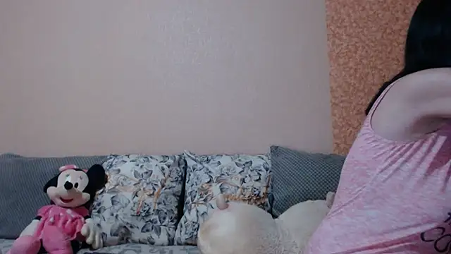 HotDreamm online show from July 18, 2026, 6:45 pm