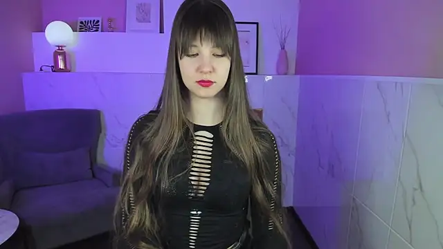 ElizaMild online show from March 4, 2025, 4:41 pm