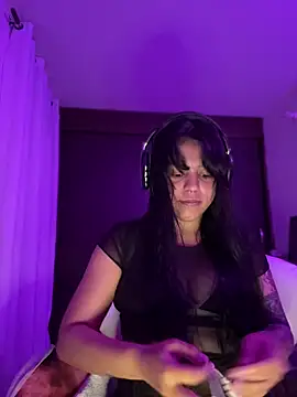 Naiara sex online show from November 21, 2025, 6:23 am