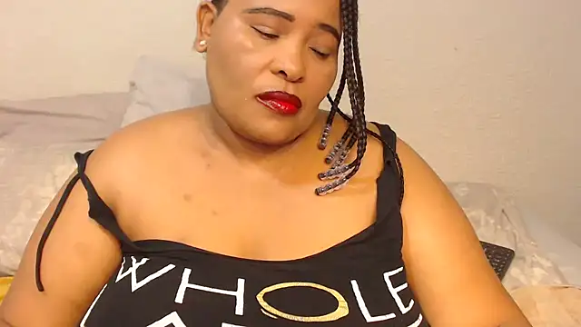 zandile online show from March 7, 2025, 3:40 am