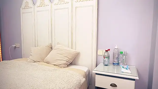 new dee online show from March 22, 2025, 9:13 am