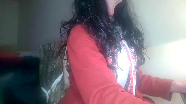 Snapshot of Python43 chatting on February 5, 2025, 8:35 pm Python43 online show from February 5, 2025, 8:35 pm