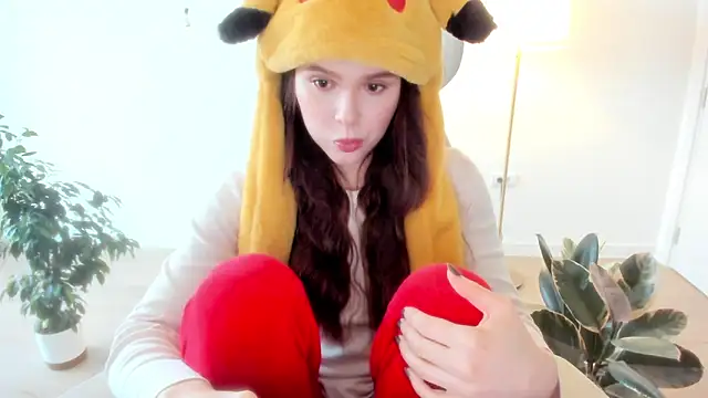 Snapshot of Pokemeboy chatting on November 26, 2025, 1:01 pm Pokemeboy online show from November 26, 2025, 1:01 pm