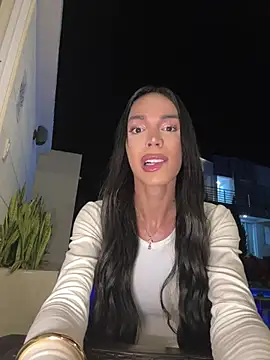 Snapshot of Michell_simons chatting on July 11, 2026, 5:43 am Michell simons online show from July 11, 2026, 5:43 am