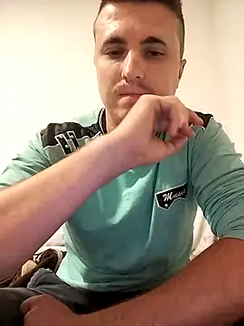 MrNoBoDy000 online show from October 2, 2025, 5:58 am