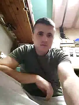 MrNoBoDy000 online show from December 3, 2025, 7:45 pm