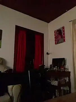 Eze mole online show from October 28, 2025, 3:25 pm