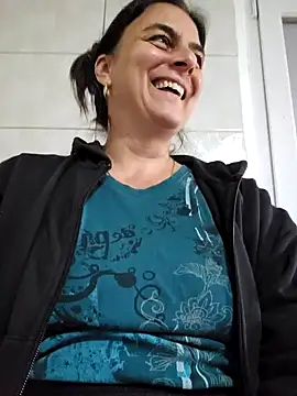 IsabelleCraft online show from September 29, 2025, 11:37 am