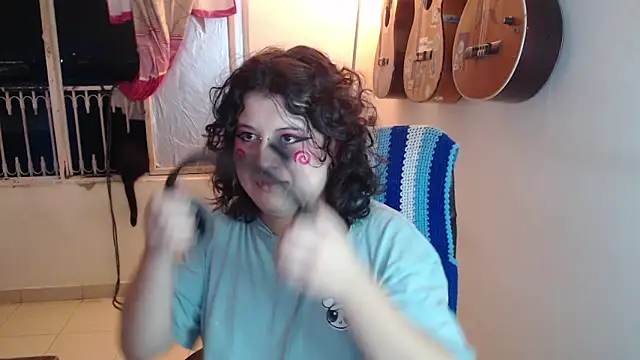 Smoke trip Alicia online show from October 16, 2025, 3:40 am