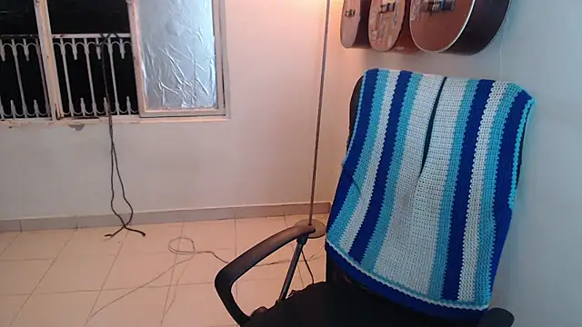 Smoke trip Alicia online show from November 5, 2025, 3:17 am