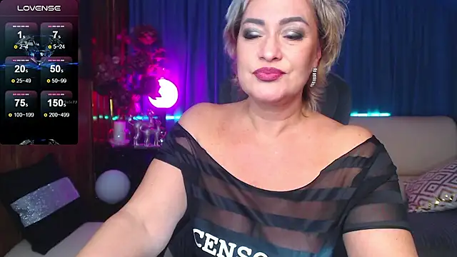 Snapshot of Ellen_Ripley chatting on December 6, 2024, 1:11 pm Ellen Ripley online show from December 6, 2024, 1:11 pm