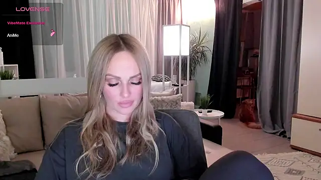 Snapshot of Libby_Nora chatting on December 2, 2024, 4:42 pm Libby Nora online show from December 2, 2024, 4:42 pm