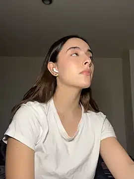 swrennn19 online show from March 3, 2025, 11:14 pm