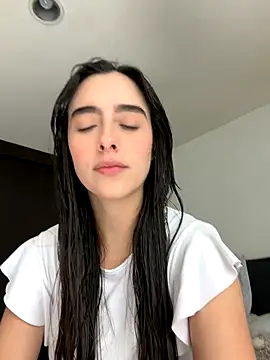 swrennn19 online show from December 14, 2025, 4:23 pm