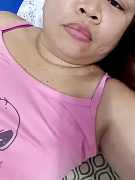 XXLorie 02 online show from March 9, 2025, 10:52 am