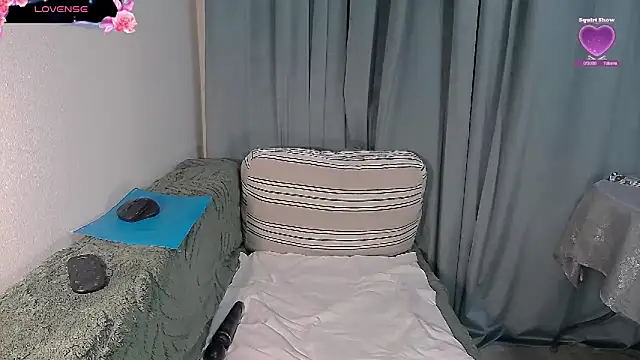 erikaerika online show from December 20, 2025, 8:21 am