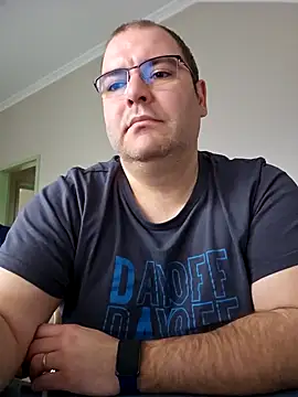 Snapshot of Andrew1900529 chatting on December 10, 2024, 7:47 am Andrew1900529 online show from December 10, 2024, 7:47 am