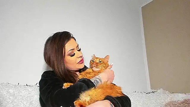 BrianaDiamondXXX online show from March 26, 2026, 8:36 pm