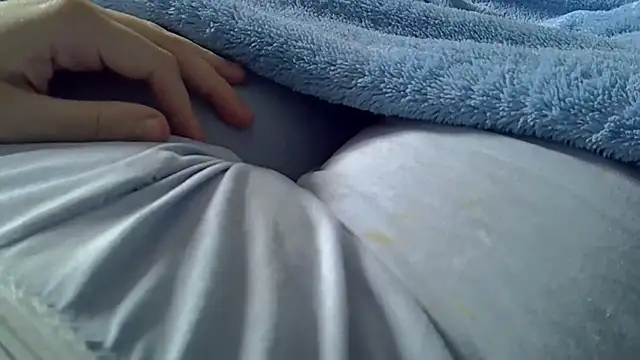 perescam online show from November 30, 2025, 3:27 pm