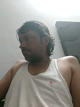 Snapshot of HotBoyOm chatting on May 18, 2026, 2:07 am HotBoyOm online show from May 18, 2026, 2:07 am