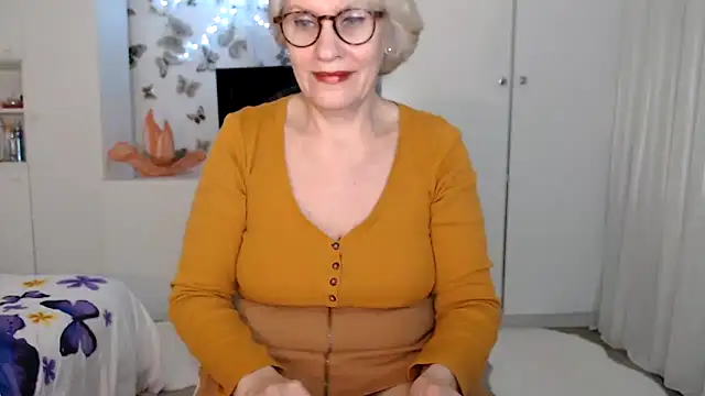 Ghertrude52 online show from February 28, 2025, 7:48 am