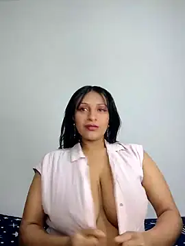 Snapshot of tanya_smitt chatting on February 4, 2025, 4:26 am tanya smitt online show from February 4, 2025, 4:26 am