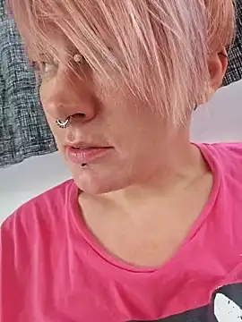 PinkTheHawk online show from January 17, 2025, 6:02 pm