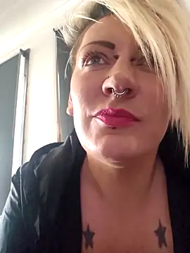 PinkTheHawk online show from February 28, 2026, 2:01 am