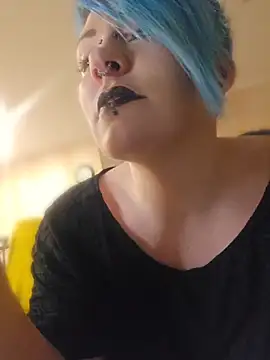 PinkTheHawk online show from April 29, 2026, 8:18 am