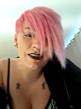 Snapshot of PinkTheHawk chatting on May 16, 2026, 2:41 am PinkTheHawk online show from May 16, 2026, 2:41 am