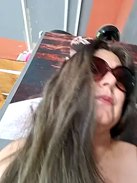 Snapshot of emma_tour chatting on December 27, 2024, 7:46 pm emma tour online show from December 27, 2024, 7:46 pm