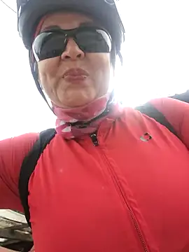 Snapshot of emma_tour chatting on January 24, 2025, 3:02 pm emma tour online show from January 24, 2025, 3:02 pm