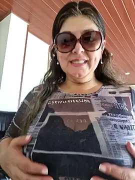 Snapshot of emma_tour chatting on January 27, 2025, 3:18 pm emma tour online show from January 27, 2025, 3:18 pm