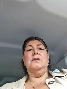 Snapshot of emma_tour chatting on February 4, 2025, 3:04 pm emma tour online show from February 4, 2025, 3:04 pm