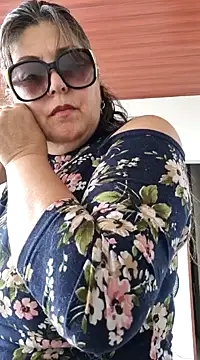 Snapshot of emma_tour chatting on February 17, 2025, 3:09 pm emma tour online show from February 17, 2025, 3:09 pm