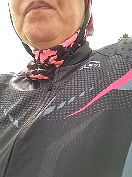 Snapshot of emma_tour chatting on March 12, 2025, 2:34 pm emma tour online show from March 12, 2025, 2:34 pm