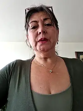 Snapshot of emma_tour chatting on March 14, 2025, 3:47 pm emma tour online show from March 14, 2025, 3:47 pm