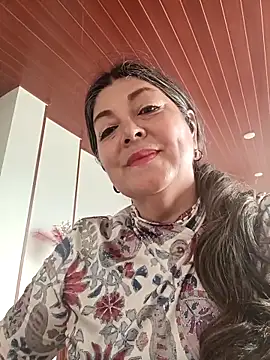 Snapshot of emma_tour chatting on September 12, 2025, 9:48 pm emma tour online show from September 12, 2025, 9:48 pm