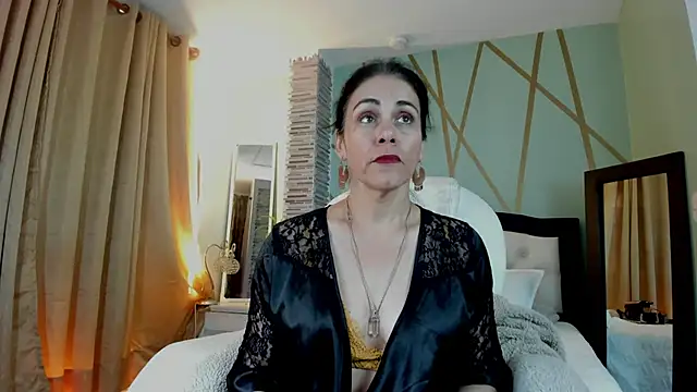 girasol walton online show from January 21, 2025, 3:32 pm