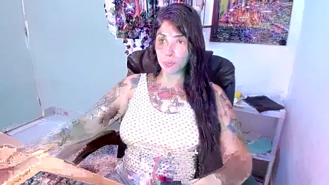 Snapshot of TaliMajesty chatting on January 8, 2025, 9:44 pm TaliMajesty online show from January 8, 2025, 9:44 pm
