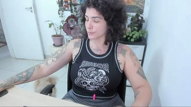 Snapshot of TaliMajesty chatting on September 23, 2025, 7:28 pm TaliMajesty online show from September 23, 2025, 7:28 pm
