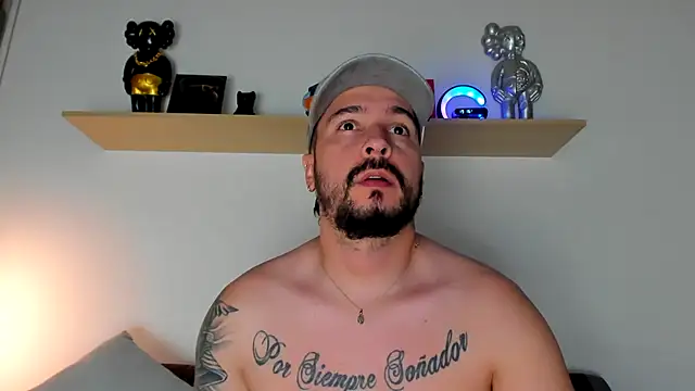 Snapshot of camilo_restrepo21 chatting on January 21, 2025, 12:15 am camilo restrepo21 online show from January 21, 2025, 12:15 am