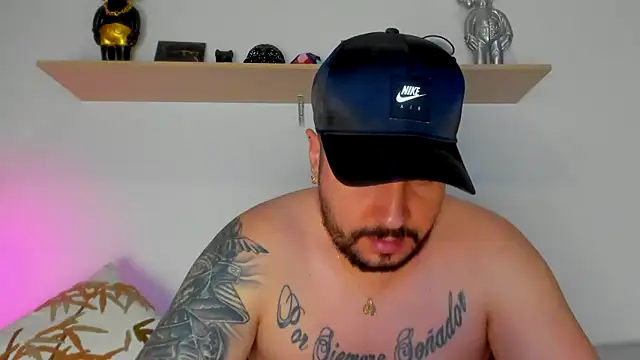 Snapshot of camilo_restrepo21 chatting on September 19, 2025, 12:12 am camilo restrepo21 online show from September 19, 2025, 12:12 am