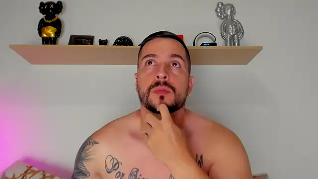 Snapshot of camilo_restrepo21 chatting on September 28, 2025, 11:43 pm camilo restrepo21 online show from September 28, 2025, 11:43 pm