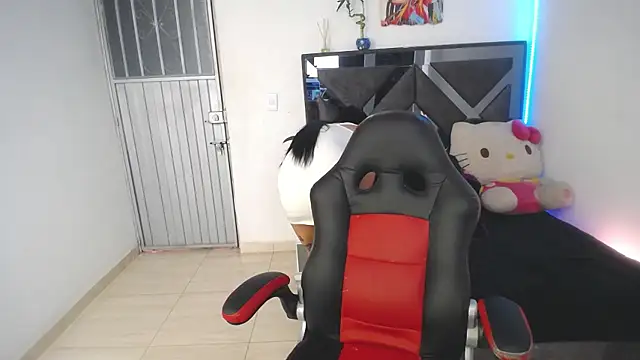 Snapshot of Salo_hot04 chatting on February 16, 2025, 7:49 pm Salo hot04 online show from February 16, 2025, 7:49 pm