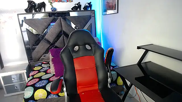 Snapshot of Salo_hot04 chatting on September 23, 2025, 10:24 pm Salo hot04 online show from September 23, 2025, 10:24 pm