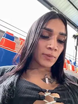 Snapshot of Salo_hot04 chatting on December 1, 2025, 9:20 pm Salo hot04 online show from December 1, 2025, 9:20 pm