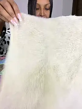 sandylau online show from February 5, 2026, 1:27 pm